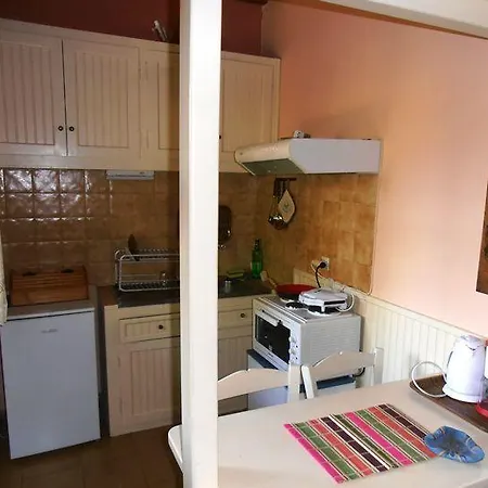 Amalia Acharavi Apartment