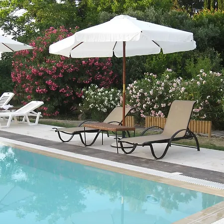 Amalia Acharavi * Acharavi (Corfu)